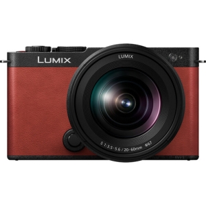 Panasonic Lumix S9 Crimson Red + S 20-60mm f/3.5-5.6 - Garanzia Ufficiale FOWA