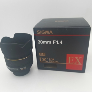 Sigma 30mm f/1.4 DC HSM EX per NIKON USATO